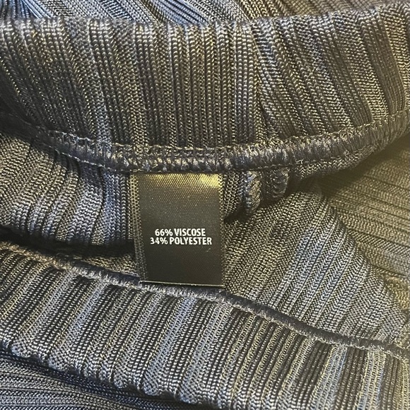 St John Navy Ribbed Pants with Small Slit on Both Legs - Picture 6 of 10